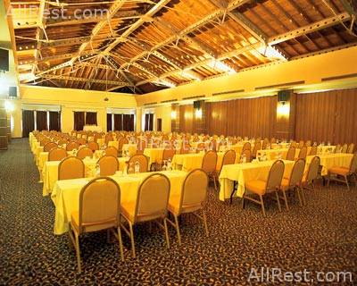 Queens Park Resort 33